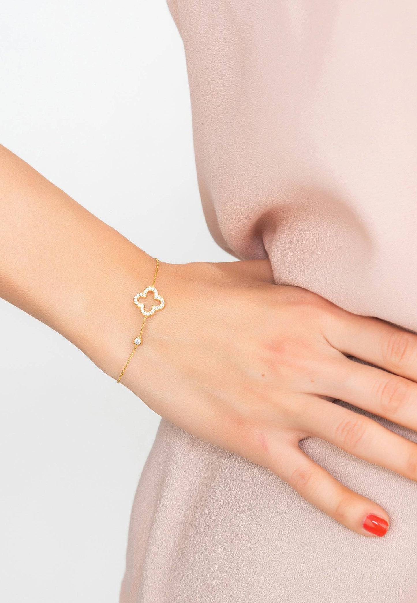 Sara Open Clover Bracelet